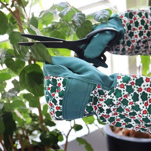 Long-sleeved forearm protection gardening gloves