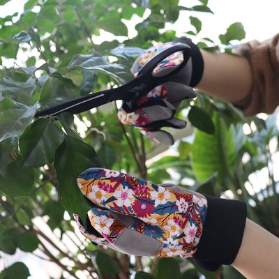 Printed waterproof and wear-resistant gardening gloves