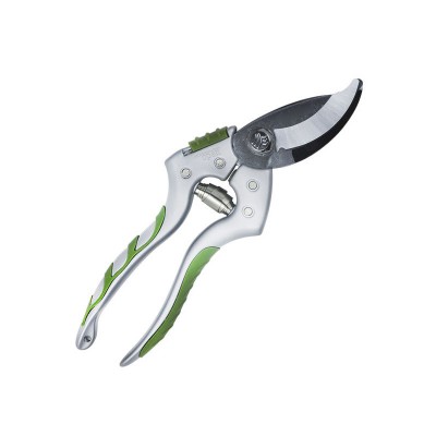 Ergonomic bypass pruning shears