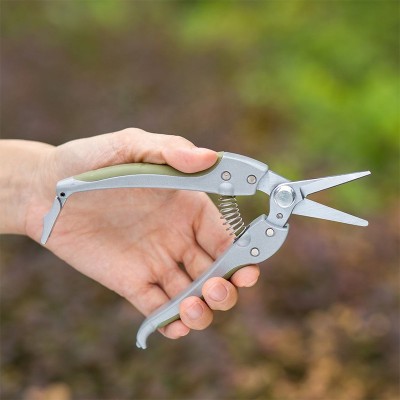 Luxury bypass pruning shears for garden use